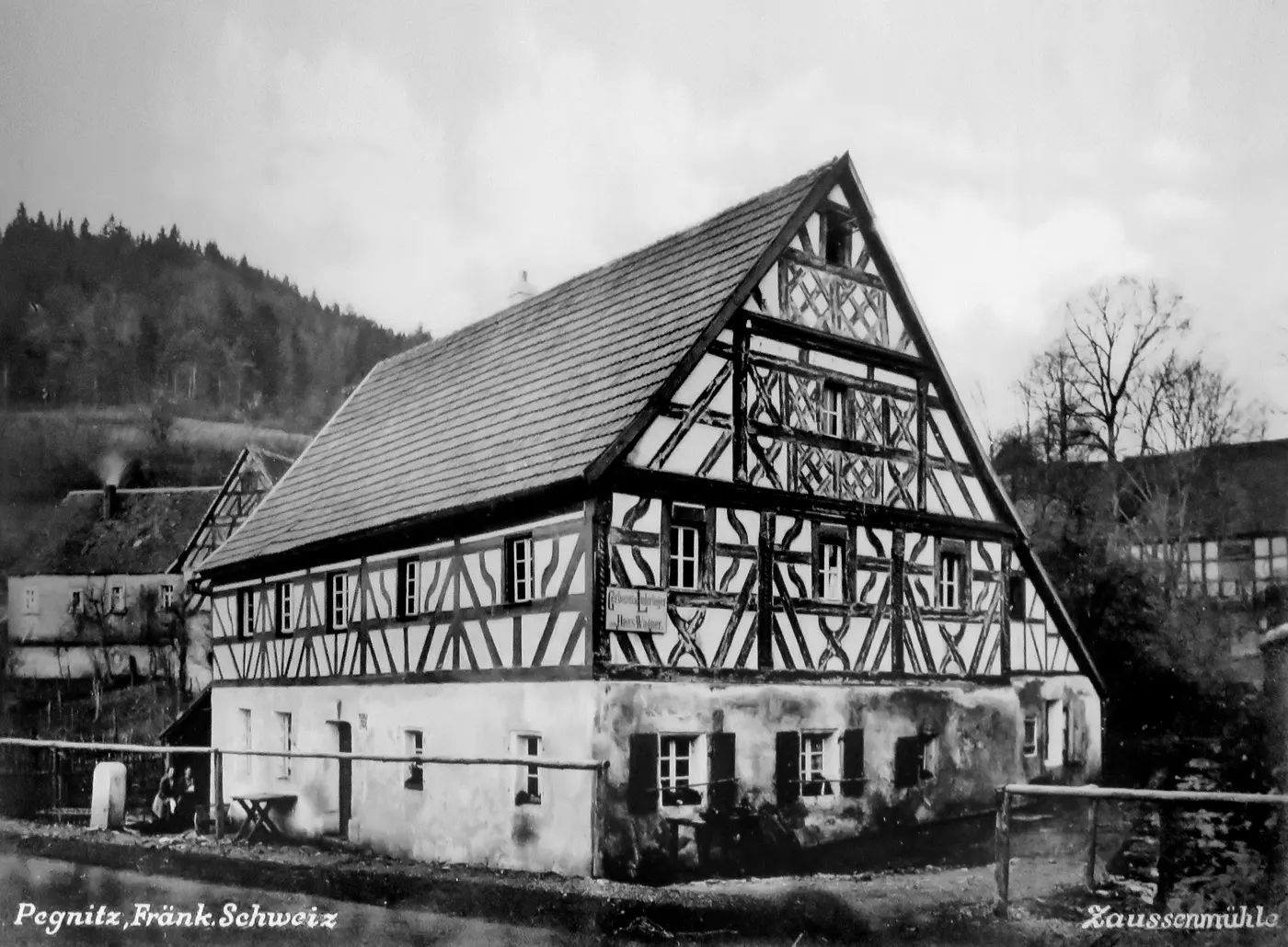 Historisches Schwarzweißfoto der Zaussenmühle in Pegnitz um 1920